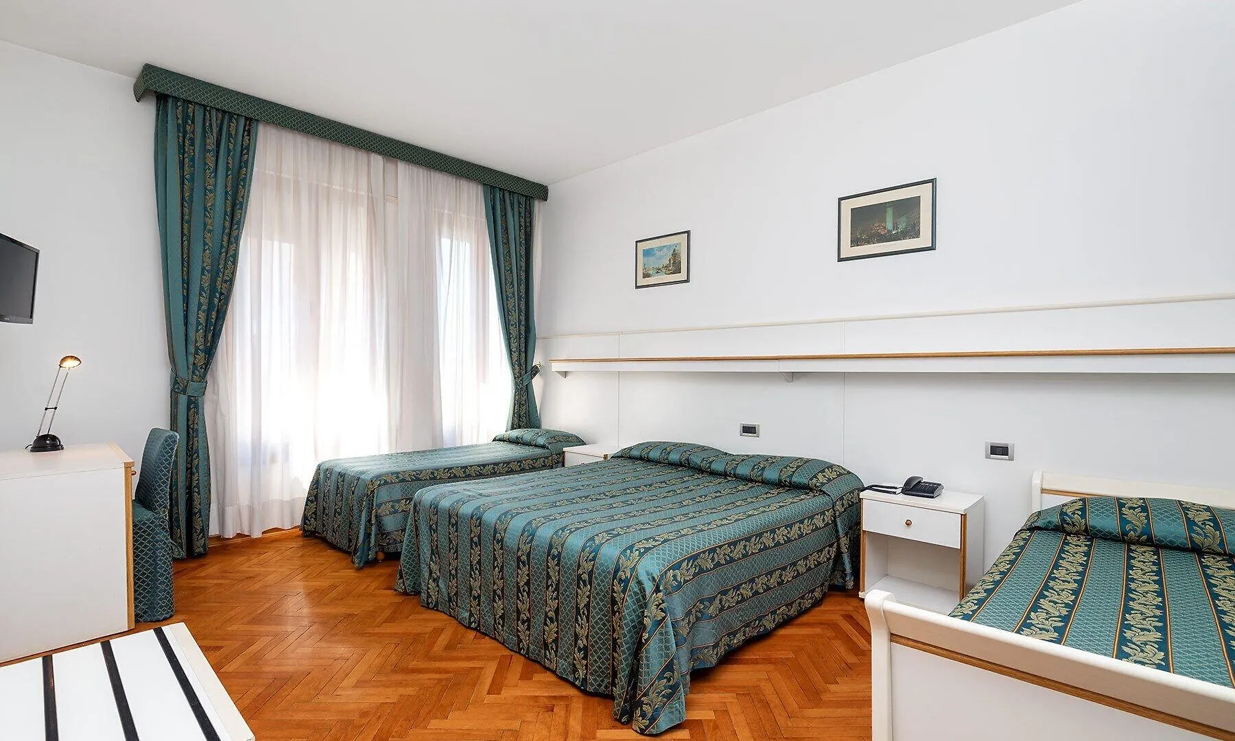 Hotel Rivamare Venedik-Lido