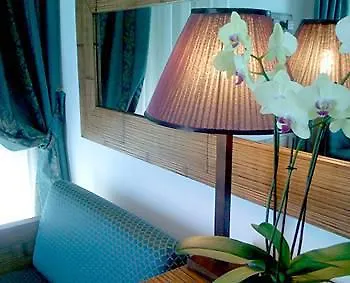 Hotel Rivamare Venedik-Lido 3*,