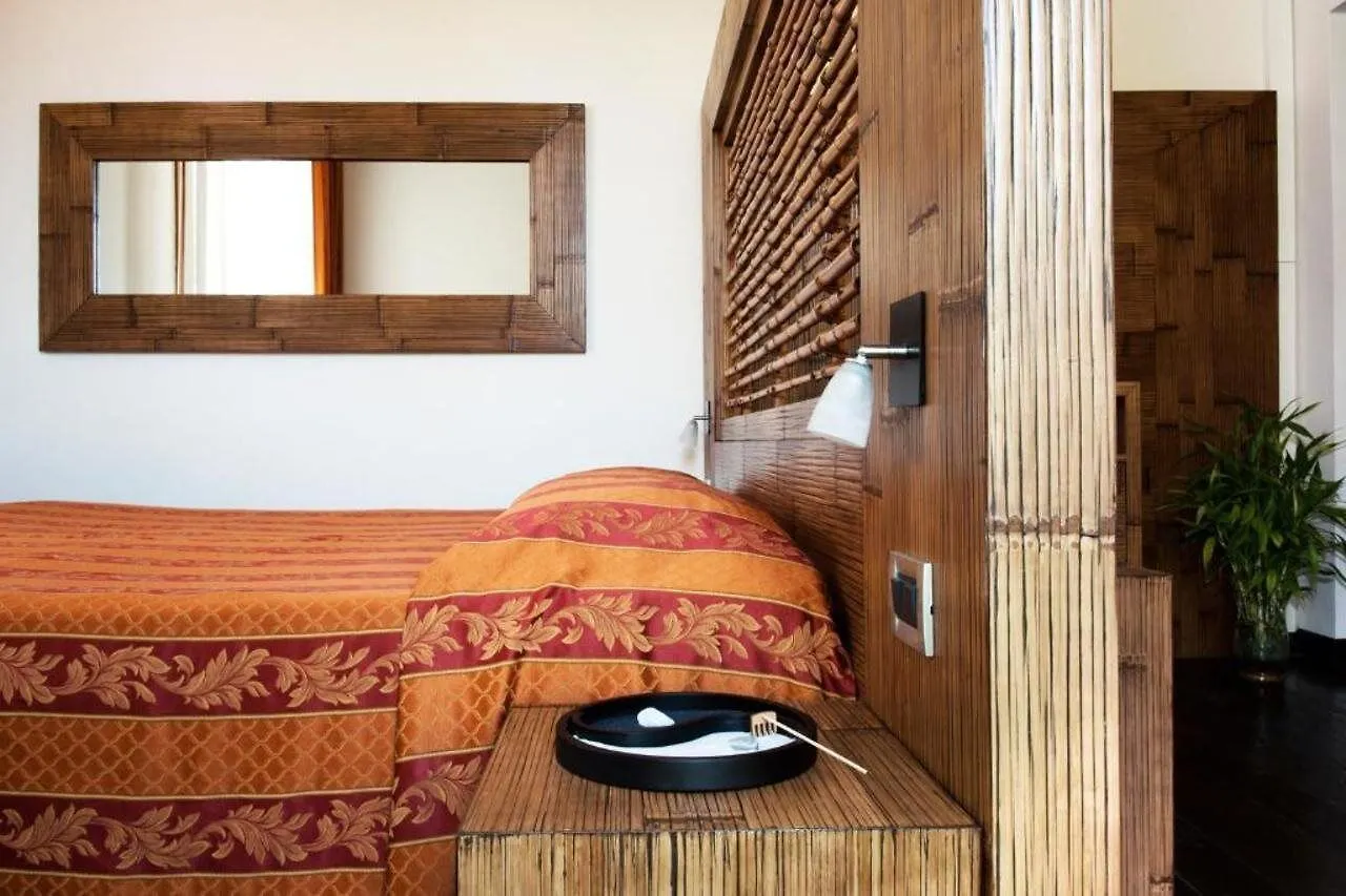 ***  Hotel Rivamare Venedik-Lido İtalya