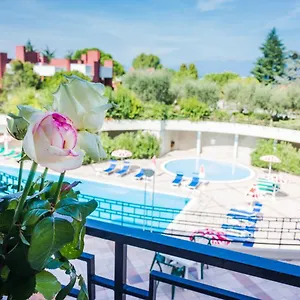 Hotel Residence Holiday Lägenhetshotell Sirmione